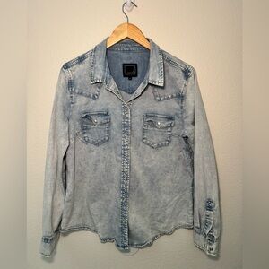 Light Wash Denim Western Shirt Jacket size M